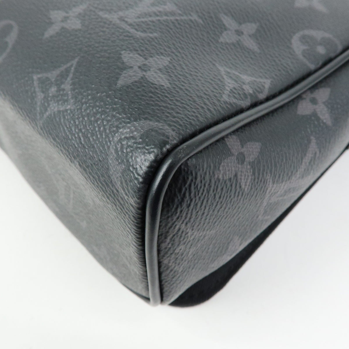 Louis Vuitton District Messenger Monogram Eclipse Canvas Gray Canvas Handbag (Pre-Owned)