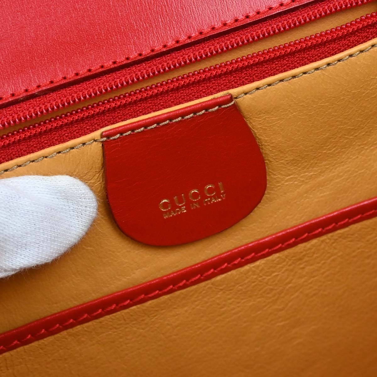 Gucci Vintage Convertible Bamboo Top Handle Leather Red Leather Handbag (Pre-Owned)