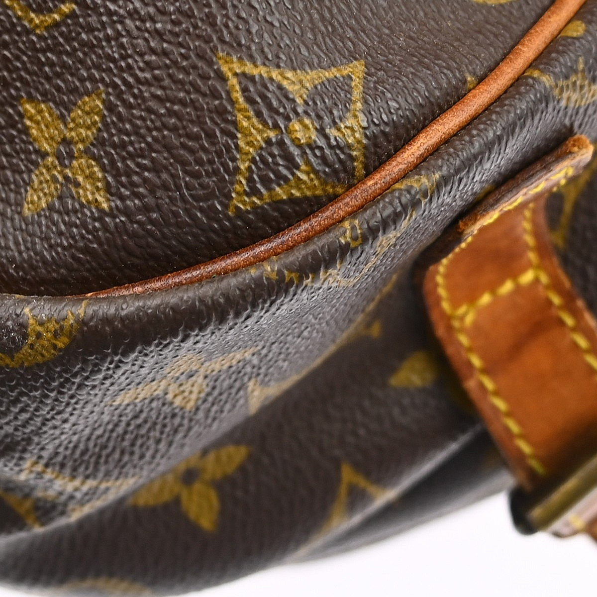 Louis Vuitton Saumur Monogram Brown Canvas Shoulder Bag Bag (Pre-Owned)