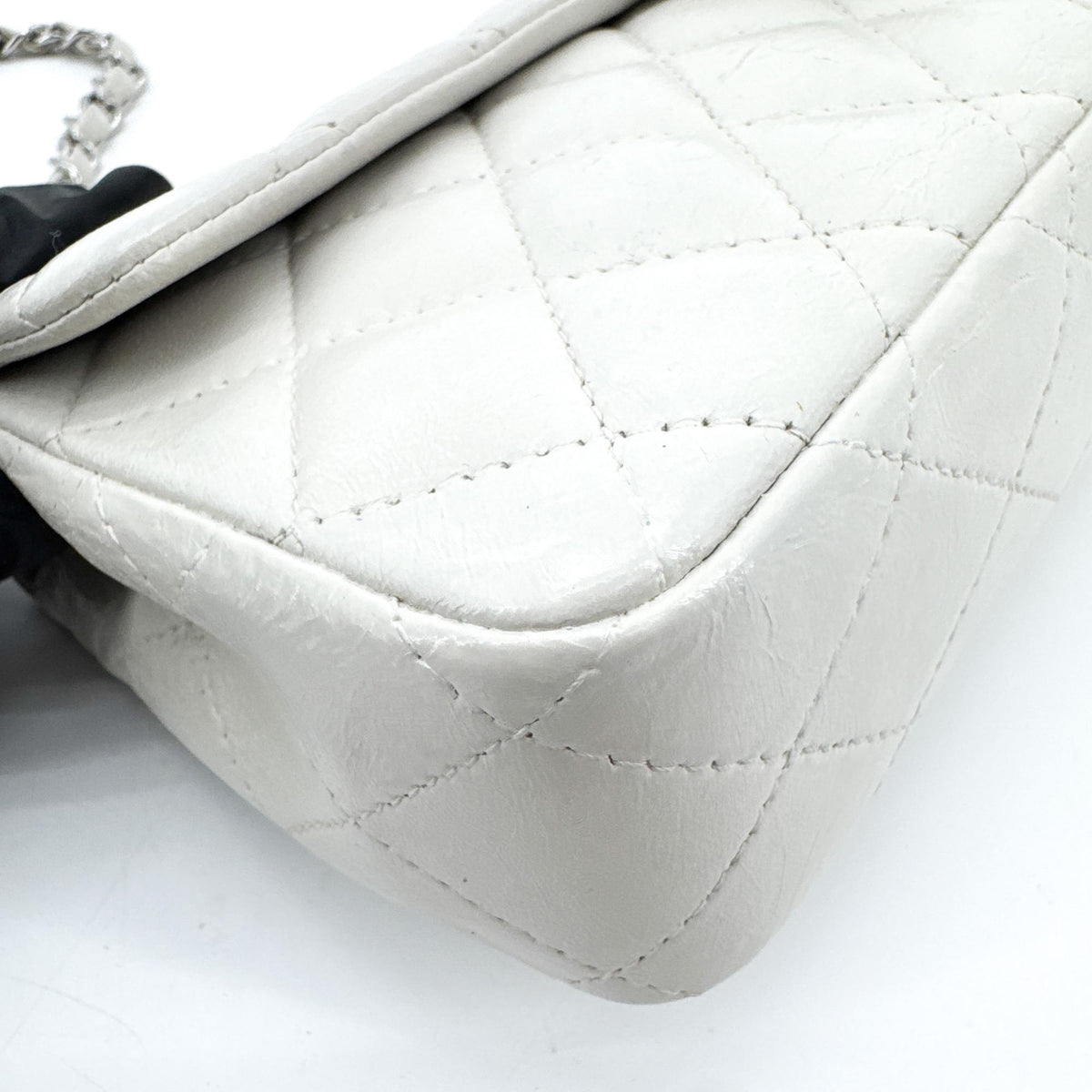 Chanel Classic Single Flap Bag Quilted Lambskin White Leather Shoulder Bag Bag (Pre-Owned)