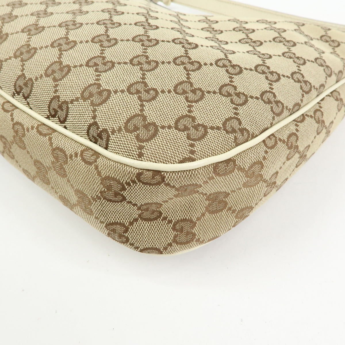 Gucci Shoulder Canvas Beige Canvas Shoulder Bag Bag (Pre-Owned)