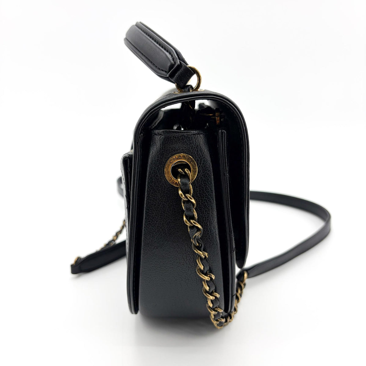 Chanel Coco Curve Flap Messenger Calfskin And Quilted Goatskin Black Leather Shoulder Bag Bag (Pre-Owned)