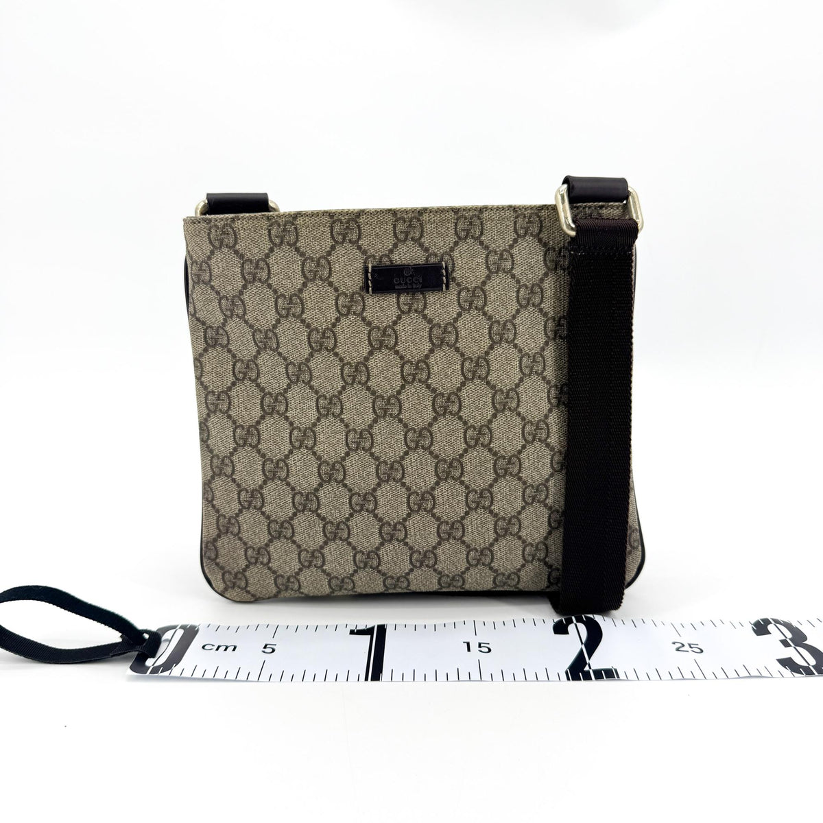 Gucci Zip Top Messenger Gg Canvas With Leather Black Canvas Shoulder Bag Bag (Pre-Owned)
