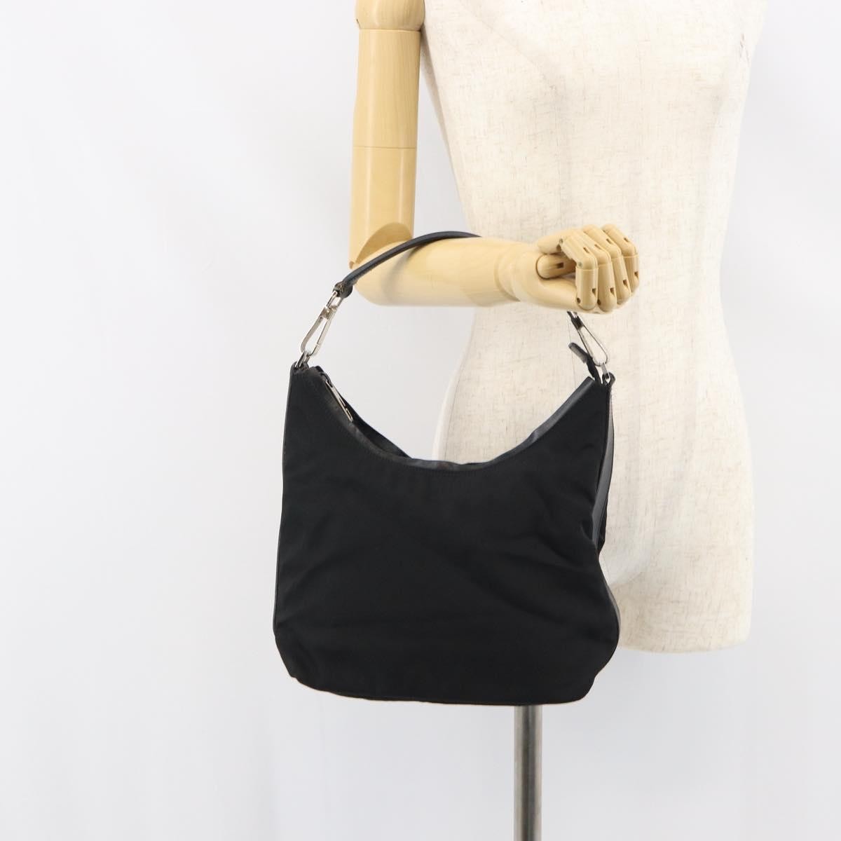 Gucci Zip Hobo Nylon Black Nylon Handbag (Pre-Owned)