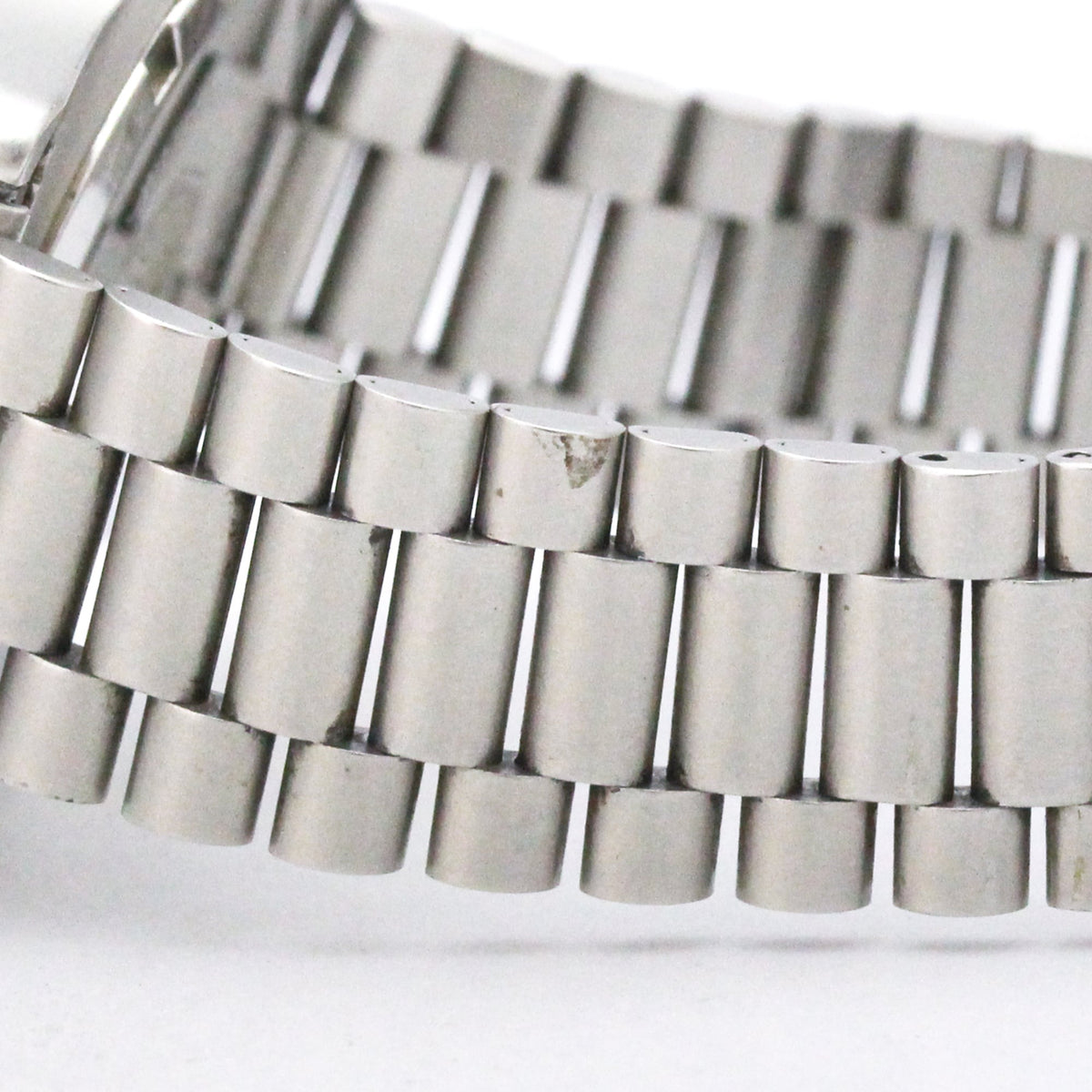 Tag Heuer 2000 Professional 200M Quartz Stainless Steel Watch (Pre-Owned)