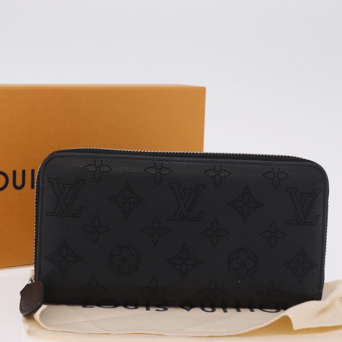 Louis Vuitton Zippy Mahina Leather Black Leather Wallets Accessory (Pre-Owned)