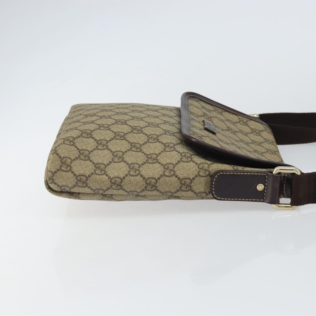 Gucci Flap Messenger Gg Coated Canvas Beige Pvc Shoulder Bag Bag (Pre-Owned)