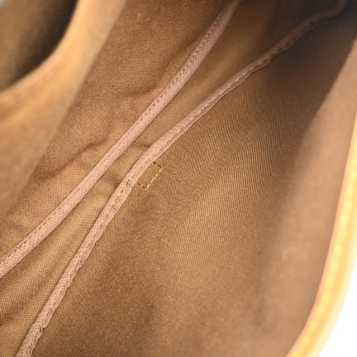 Louis Vuitton Saumur Monogram Canvas Brown Canvas Handbag (Pre-Owned)