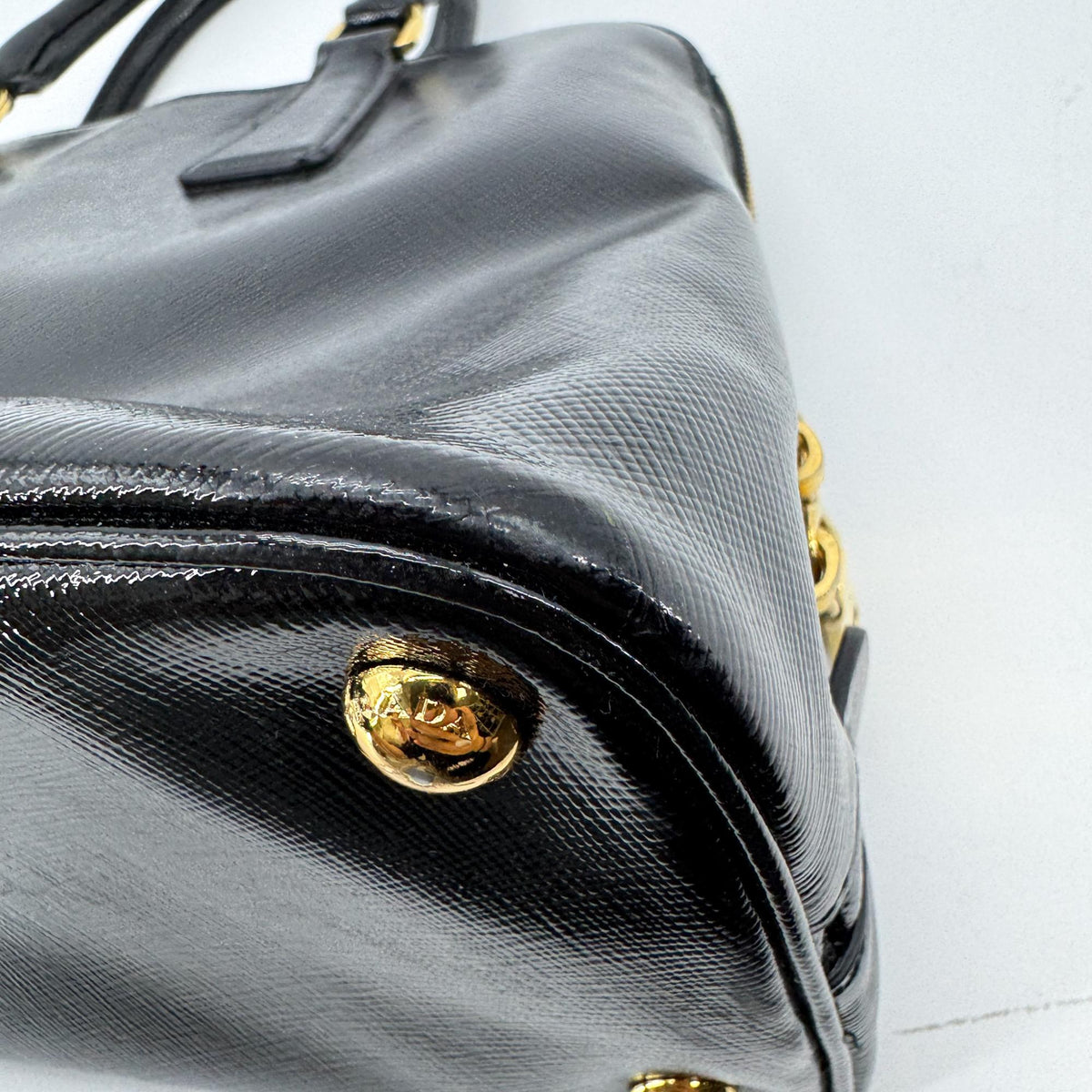 Prada Promenade Vernice Saffiano Leather Black Leather Handbag (Pre-Owned)