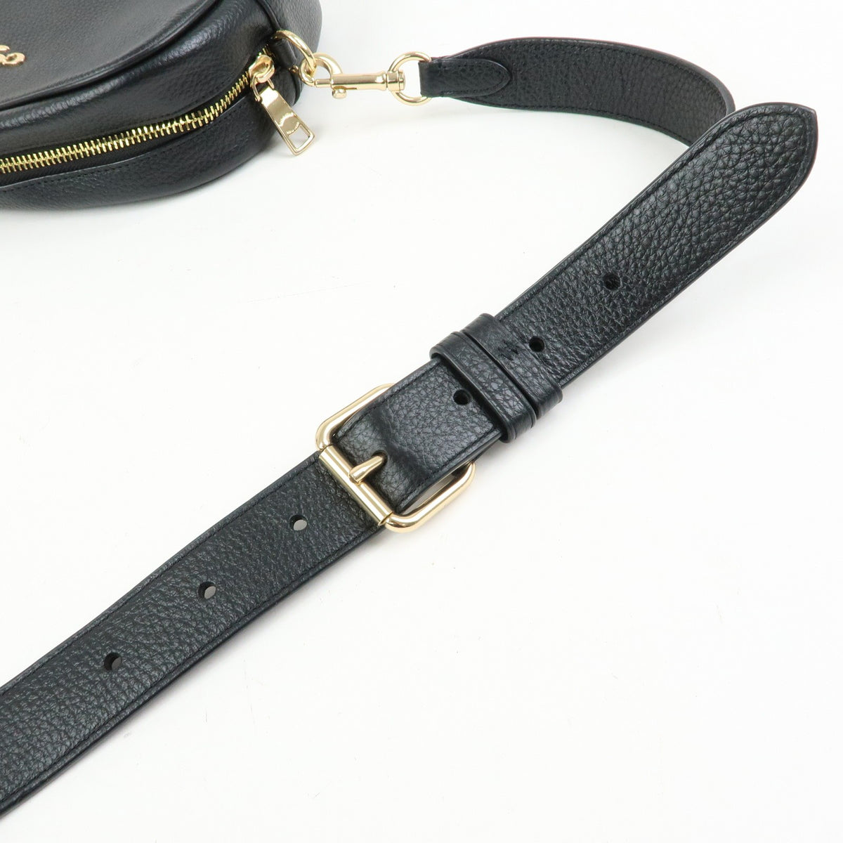 Coach Shoulder Leather Black Leather Handbag (Pre-Owned)