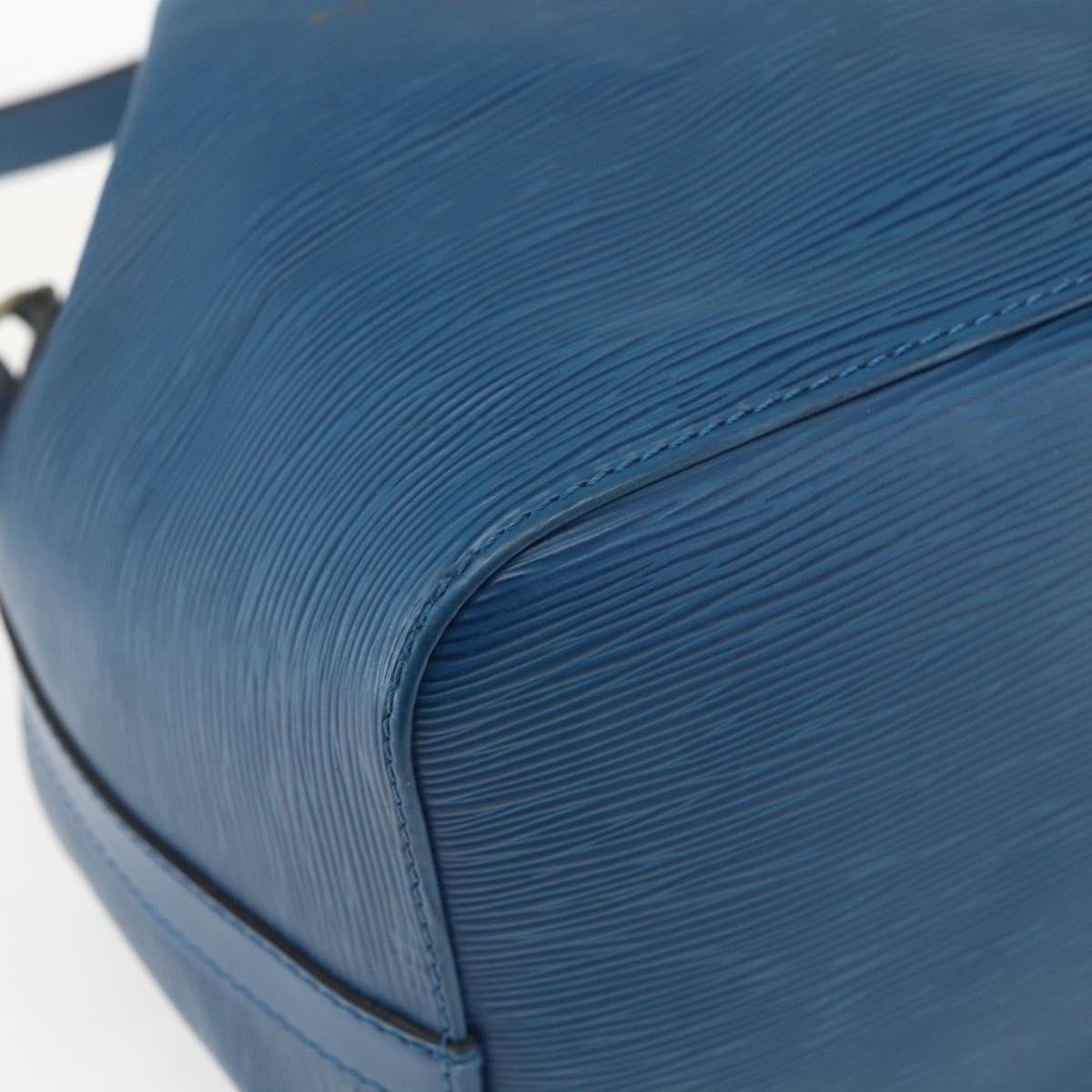 Louis Vuitton Petit Noe Epi Leather Blue Leather Shoulder Bag Bag (Pre-Owned)