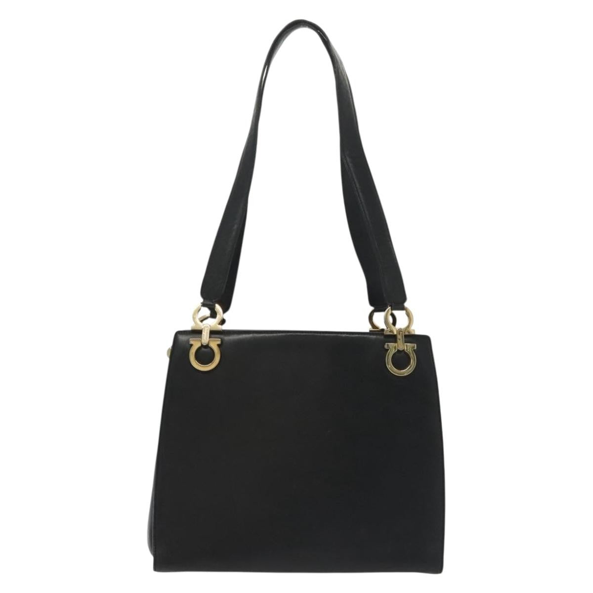 Salvatore Ferragamo Gancini Leather Black Leather Shoulder Bag Bag (Pre-Owned)