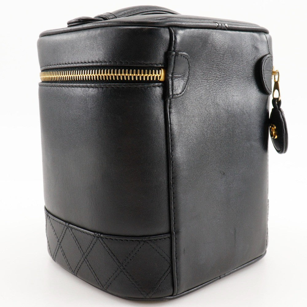 Chanel Vintage Cosmetic Case Leather Black Leather Clutche & Pouche Bag (Pre-Owned)