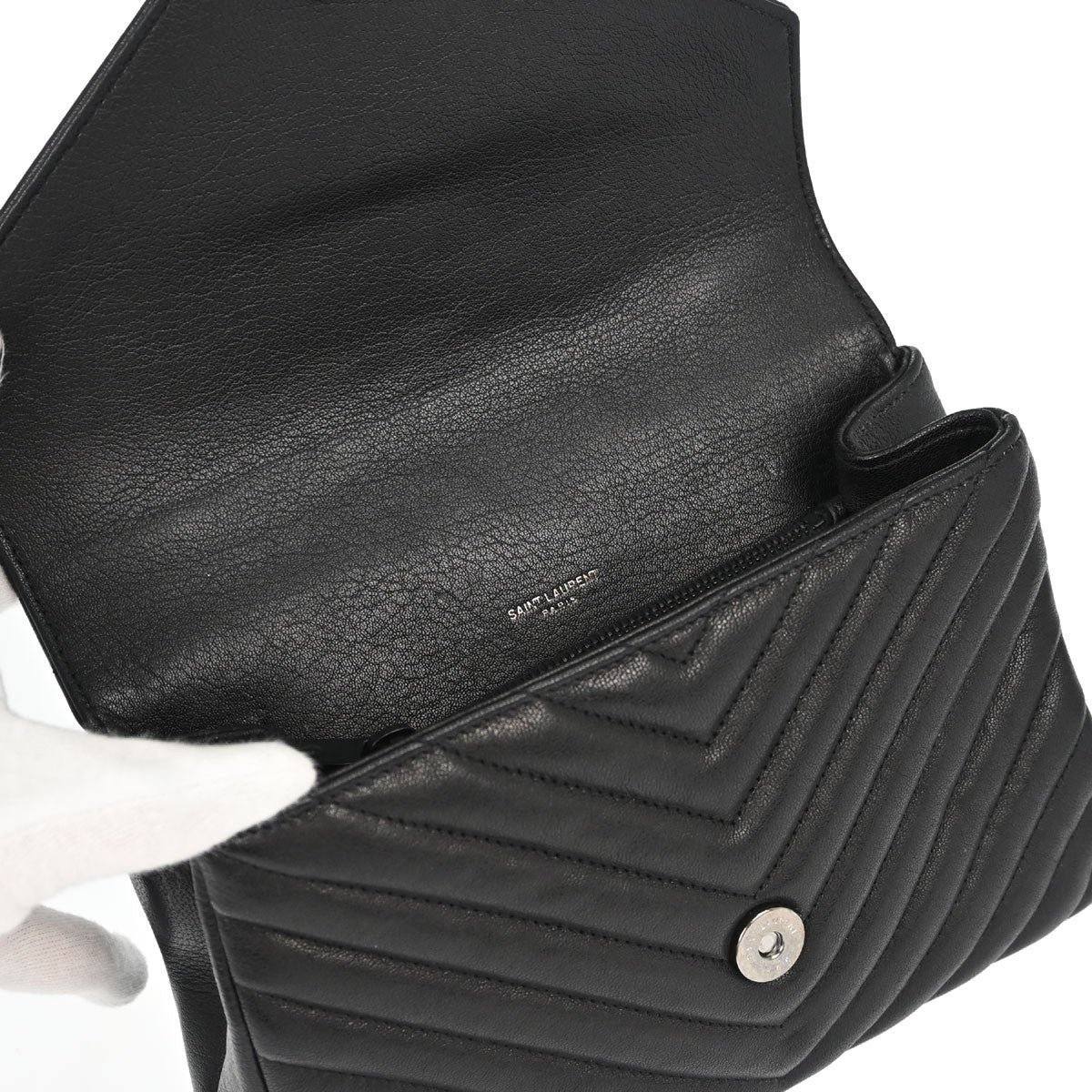 Saint Laurent Classic Monogram College Matelasse Chevron Leather Black Leather Handbag (Pre-Owned)