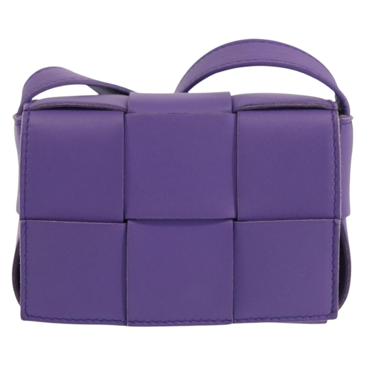 Bottega Veneta Cassette Maxi Intrecciato Leather Purple Leather Clutche & Pouche Bag (Pre-Owned)