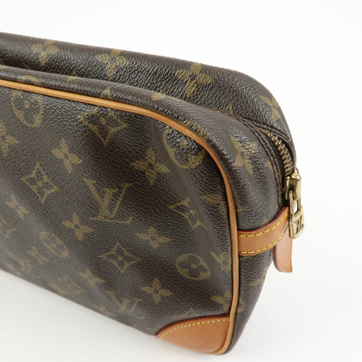 Louis Vuitton Compiegne Cosmetic Monogram Canvas Brown Canvas Toiletry Case Accessory (Pre-Owned)