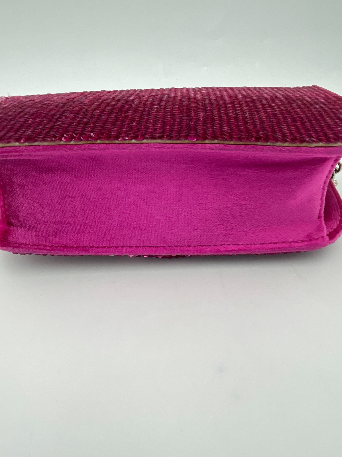 Valentino Garavani Vlogo Loco Flap Shoulder Embellished Embroidered Leather Pink Satin Clutche & Pouche Bag (Pre-Owned)