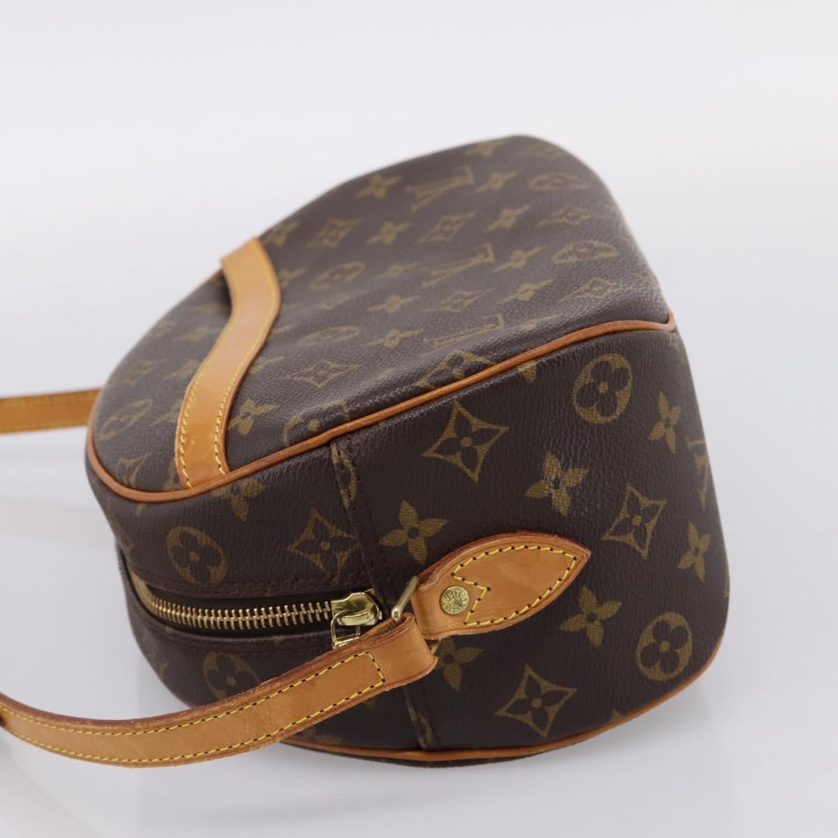 Louis Vuitton Blois Monogram Canvas Brown Canvas Shoulder Bag Bag (Pre-Owned)