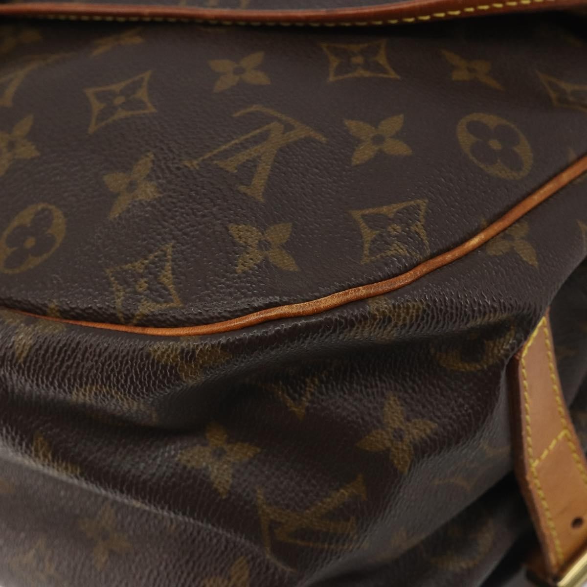Louis Vuitton Saumur Monogram Brown Canvas Shoulder Bag Bag (Pre-Owned)