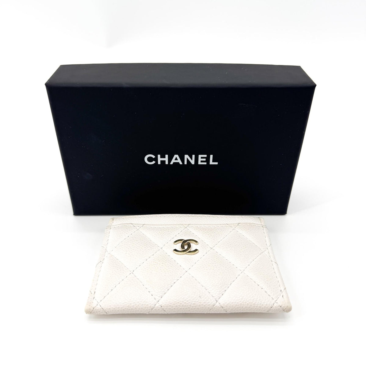 Chanel Classic Card Holder Quilted Caviar White Leather Card Holders Accessory (Pre-Owned)