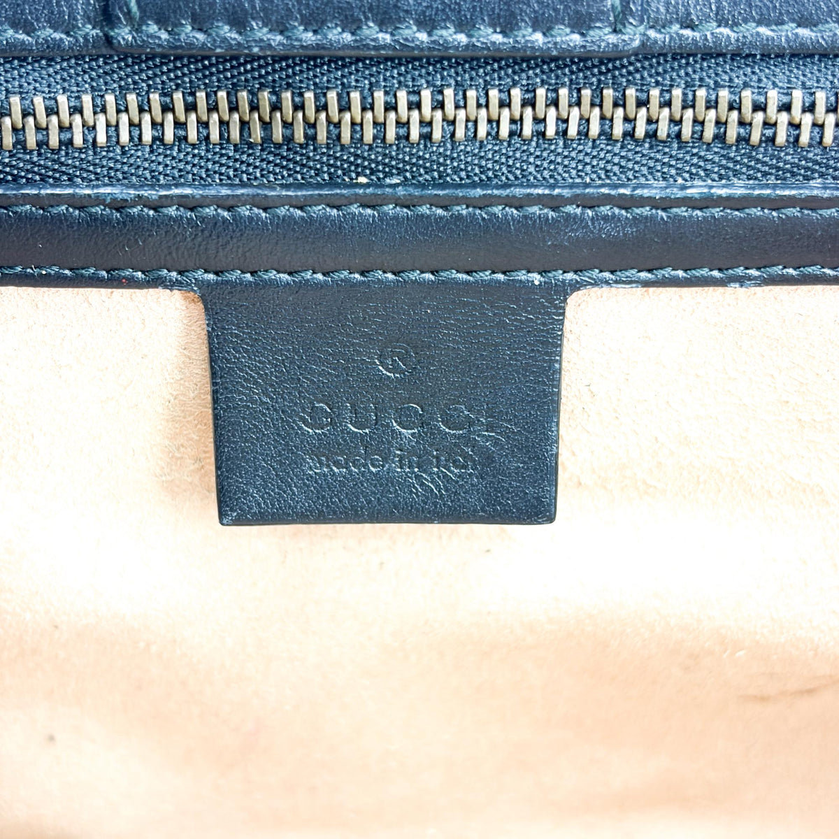 Gucci Gg Marmont Tote Matelasse Leather Black Leather Tote Bag Bag (Pre-Owned)