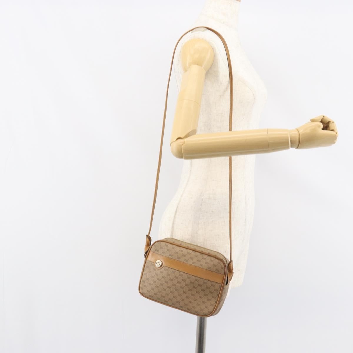 Gucci Micro Gg Supreme Gg Canvas Beige Pvc Shoulder Bag Bag (Pre-Owned)