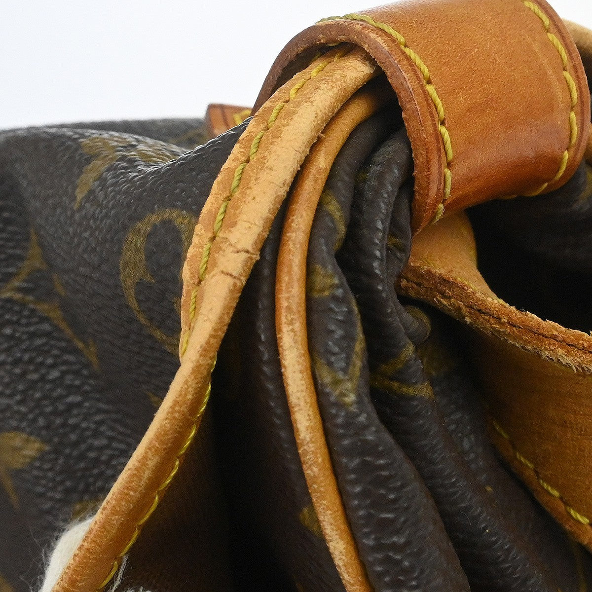 Louis Vuitton Saumur Monogram Canvas Brown Canvas Shoulder Bag Bag (Pre-Owned)