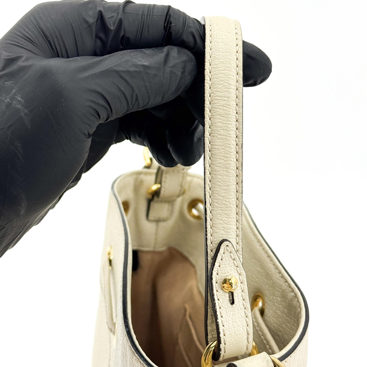 Gucci Ophidia Bucket Leather White Leather Handbag (Pre-Owned)
