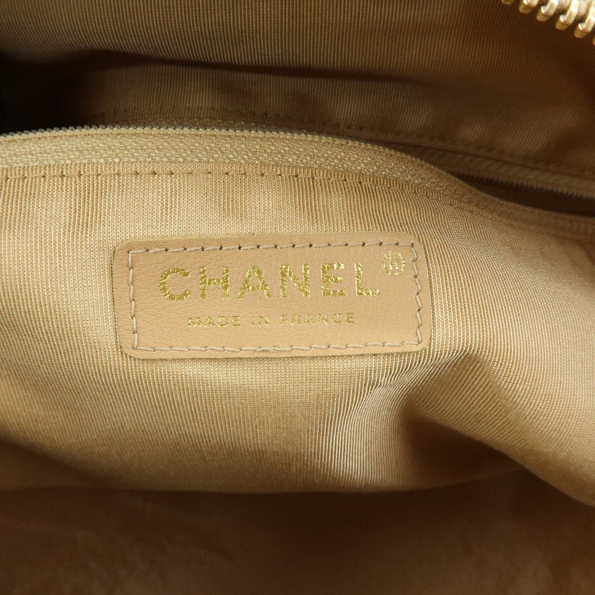 Chanel Timeless Cc Bowler Quilted Caviar Beige Leather Handbag (Pre-Owned)