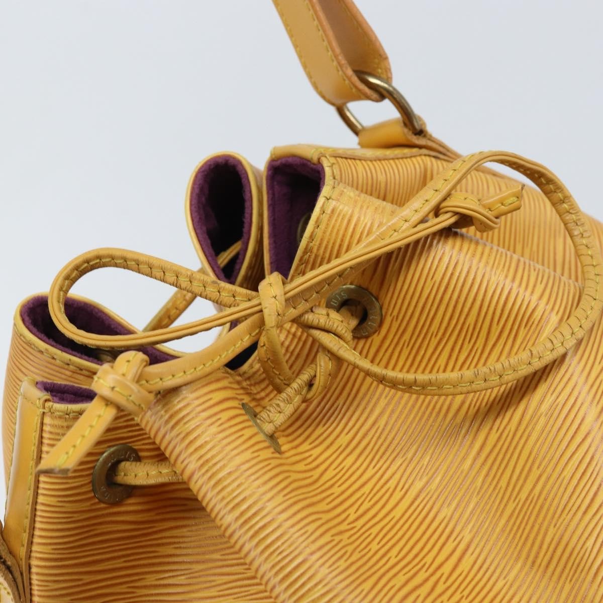 Louis Vuitton Petit Noe Epi Leather Yellow Leather Shoulder Bag Bag (Pre-Owned)