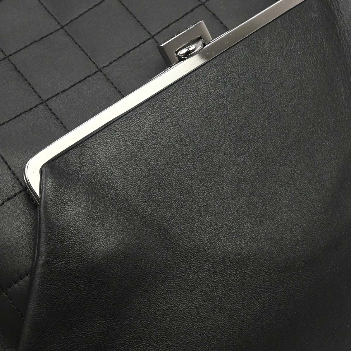Chanel Chocolate Bar Cc Tote Quilted Leather Black Leather Tote Bag Bag (Pre-Owned)