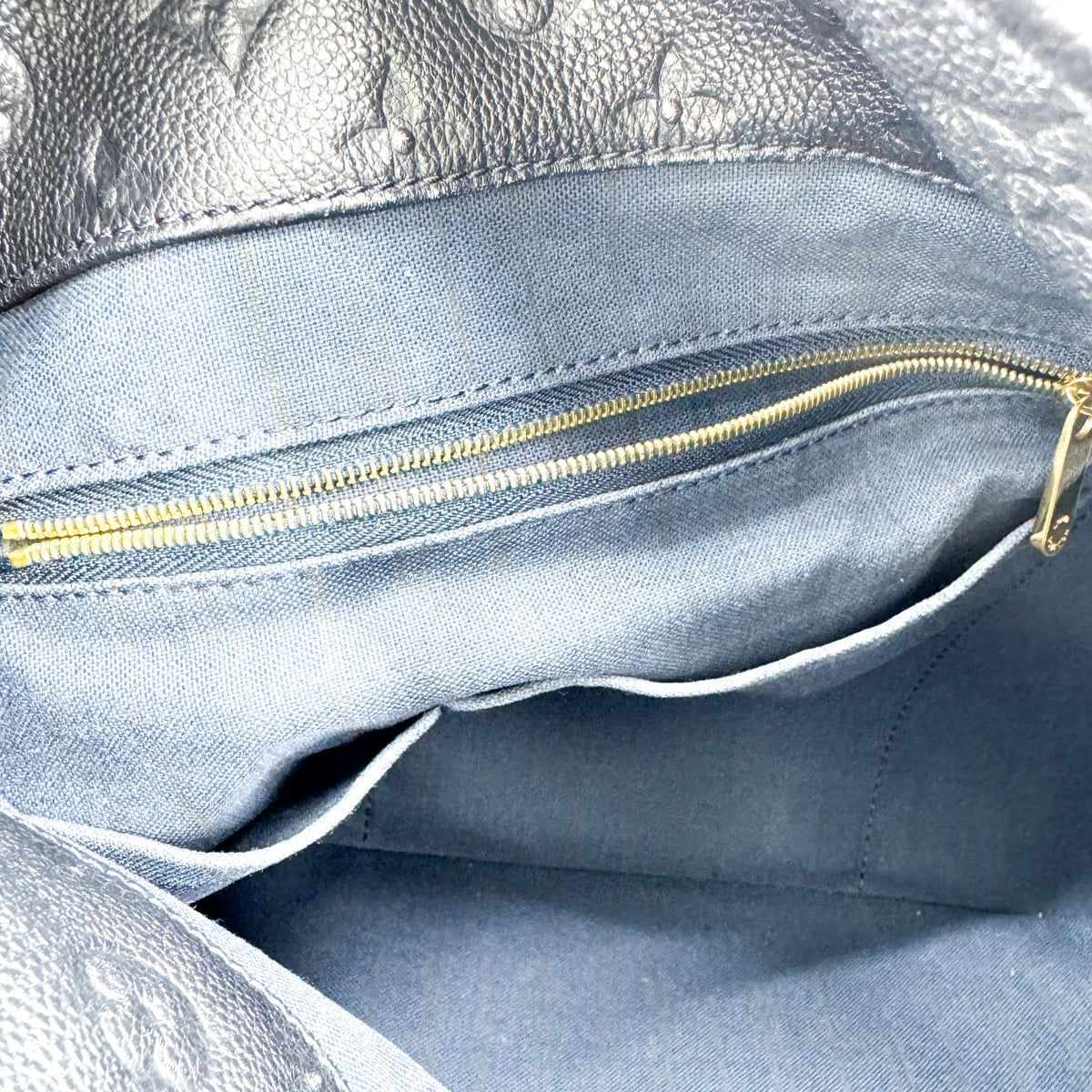 Louis Vuitton Artsy Monogram Empreinte Leather Black Leather Handbag (Pre-Owned)