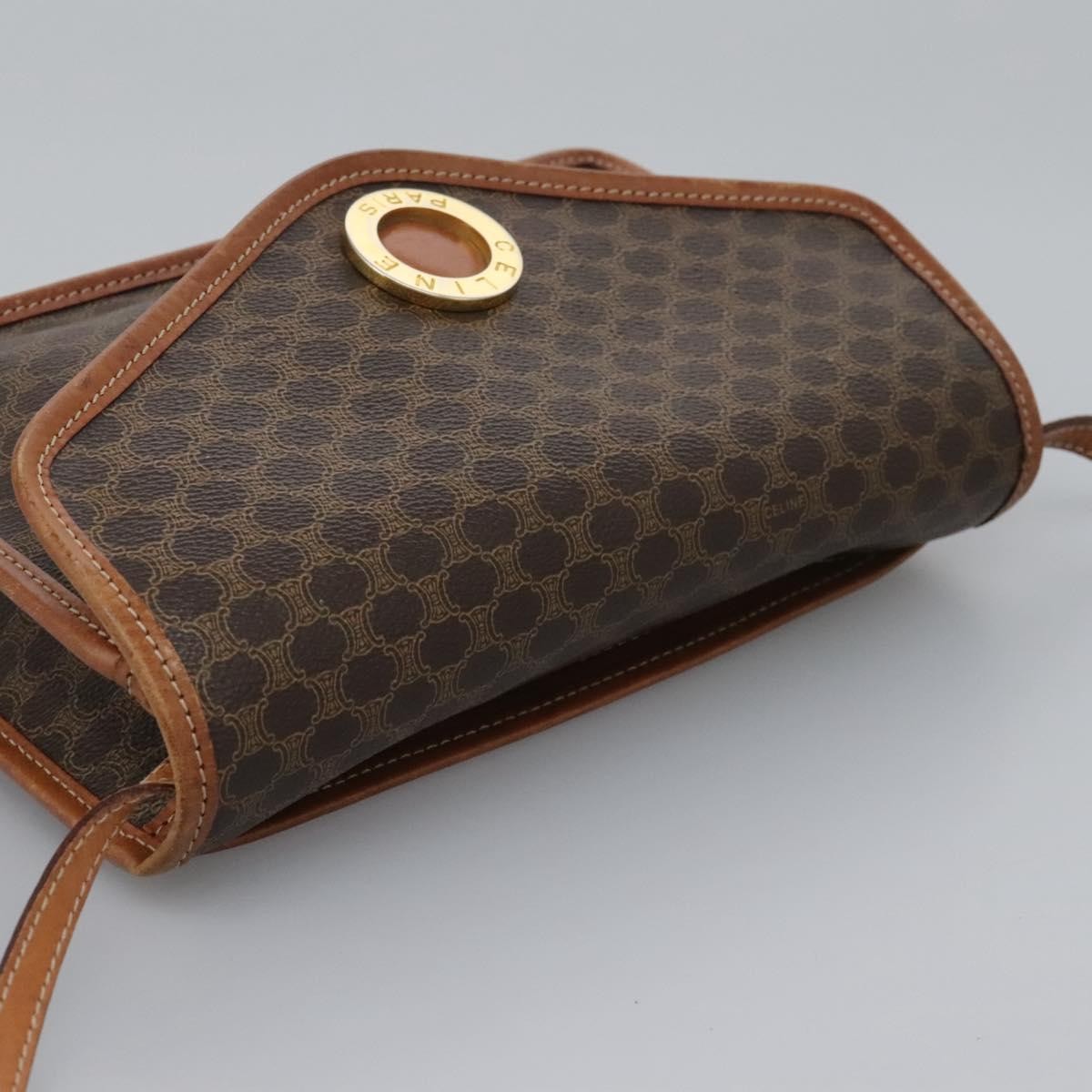 Celine Vintage Macadam Circle Logo Canvas And Leather Brown Canvas Shoulder Bag Bag (Pre-Owned)
