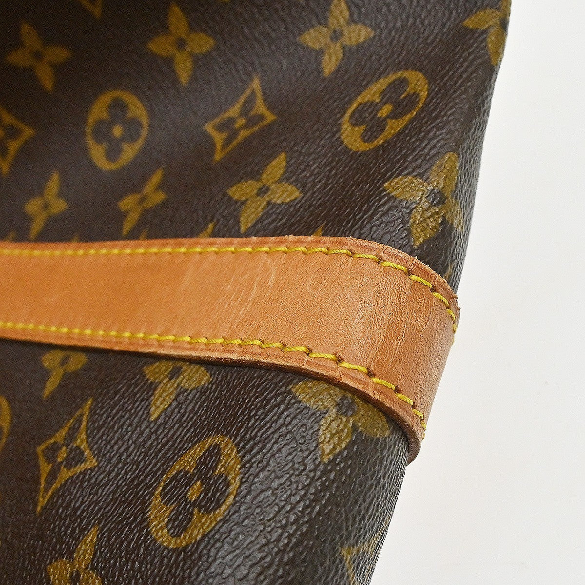 Louis Vuitton Keepall Monogram Brown Canvas Travel Bag Bag (Pre-Owned)