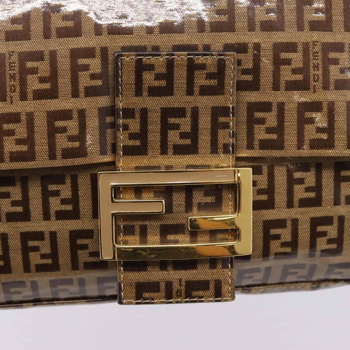 Fendi Baguette Patent Leather Beige Patent_Leather Handbag (Pre-Owned)