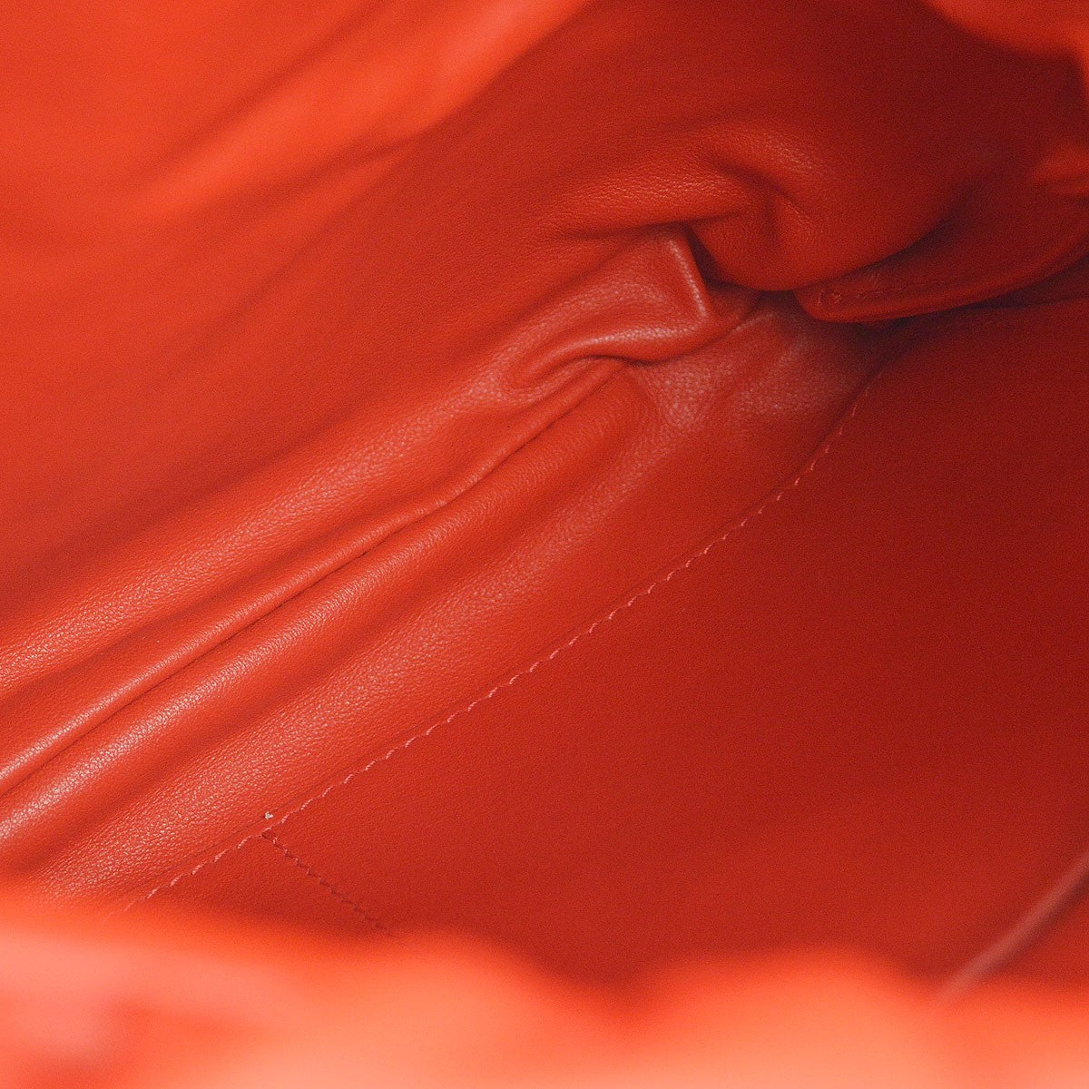 Bottega Veneta The Fringe Leather Red Leather Clutche & Pouche Bag (Pre-Owned)