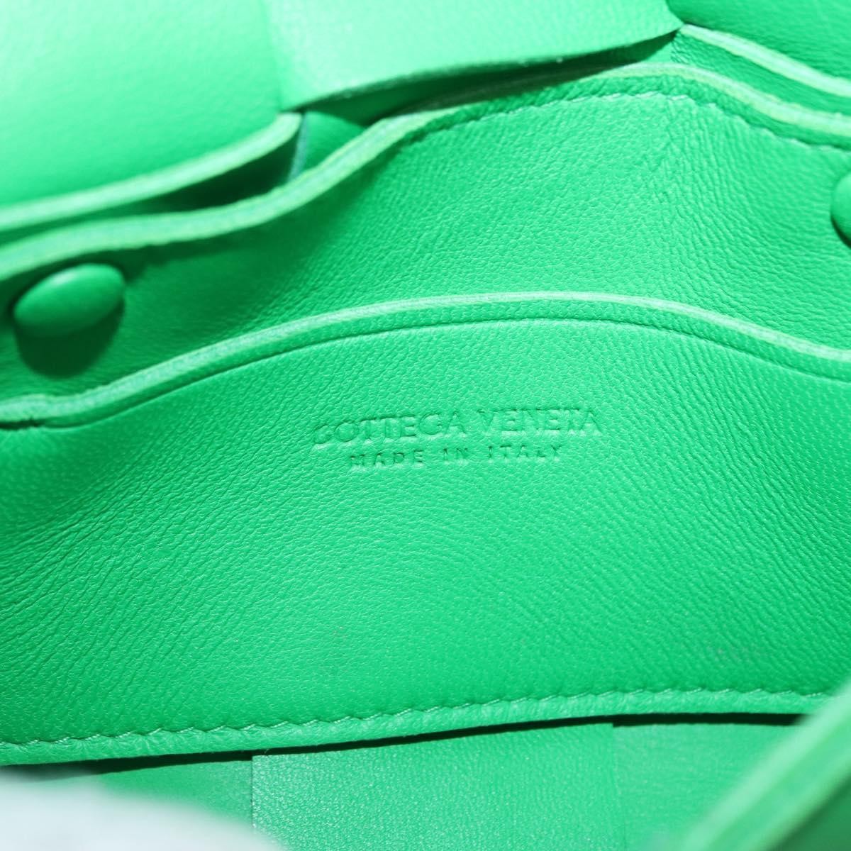 Bottega Veneta Cassette Maxi Intrecciato Leather Green Leather Crossbody Bag Bag (Pre-Owned)