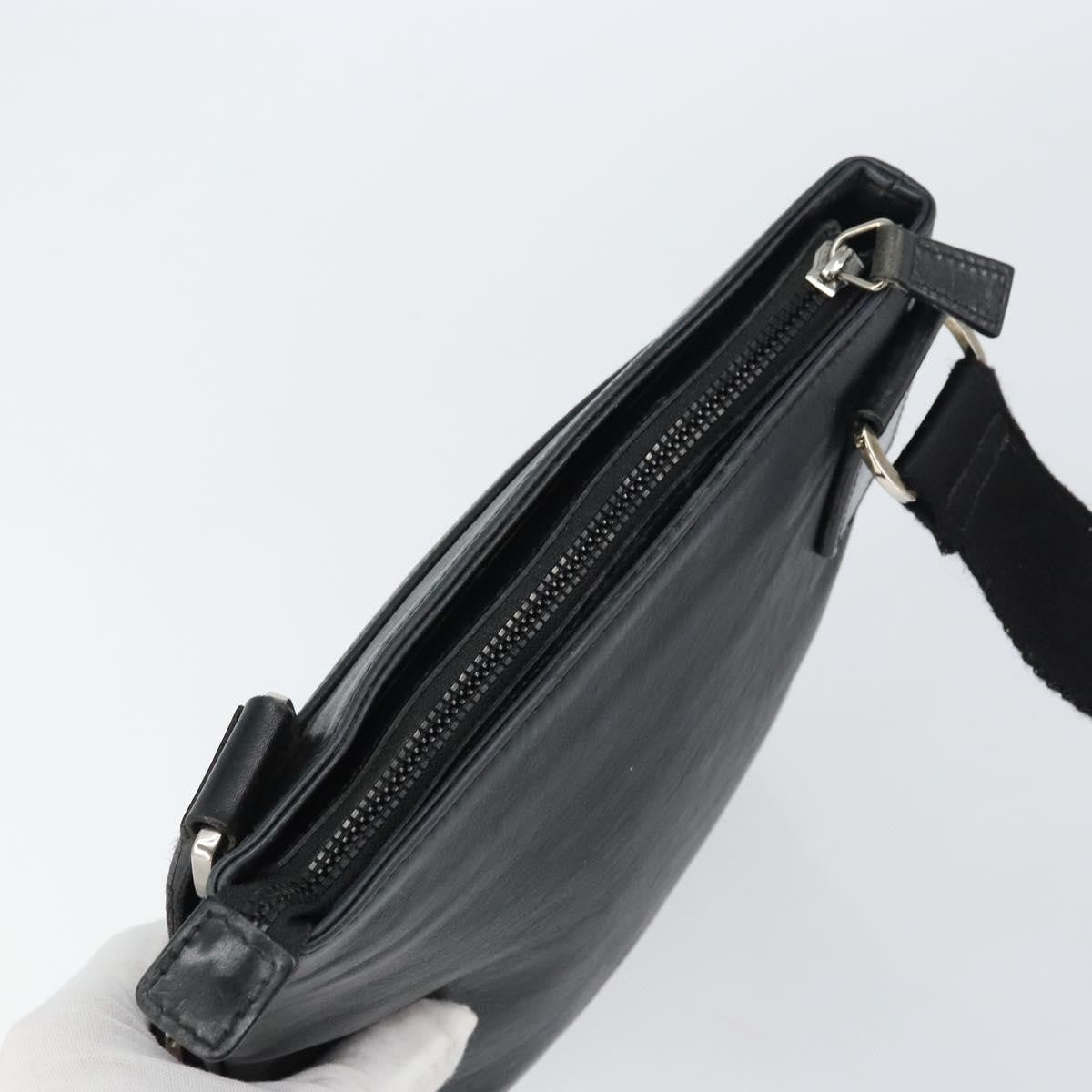 Salvatore Ferragamo Vintage Leather Black Leather Shoulder Bag Bag (Pre-Owned)