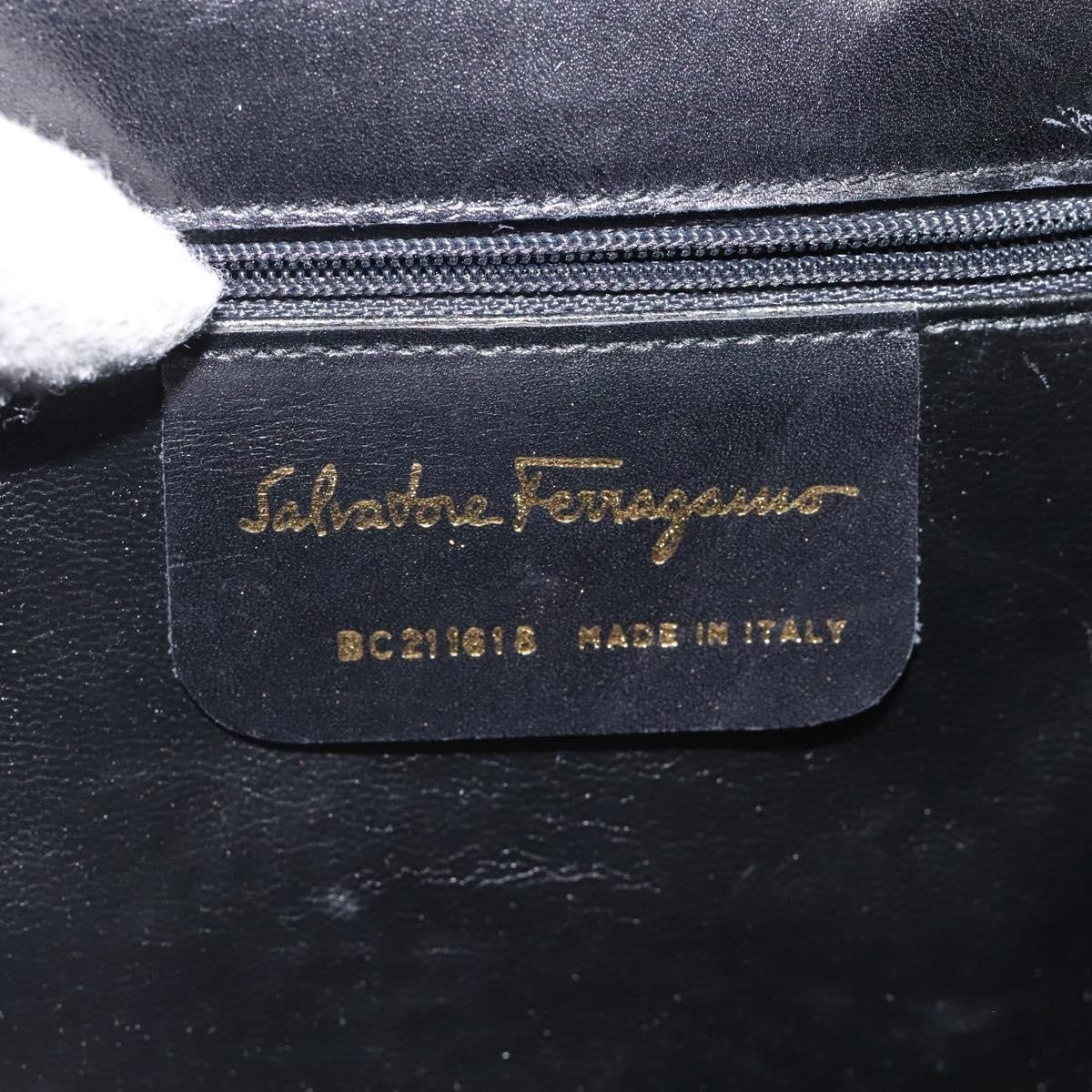 Salvatore Ferragamo Vintage Leather Black Leather Shoulder Bag Bag (Pre-Owned)