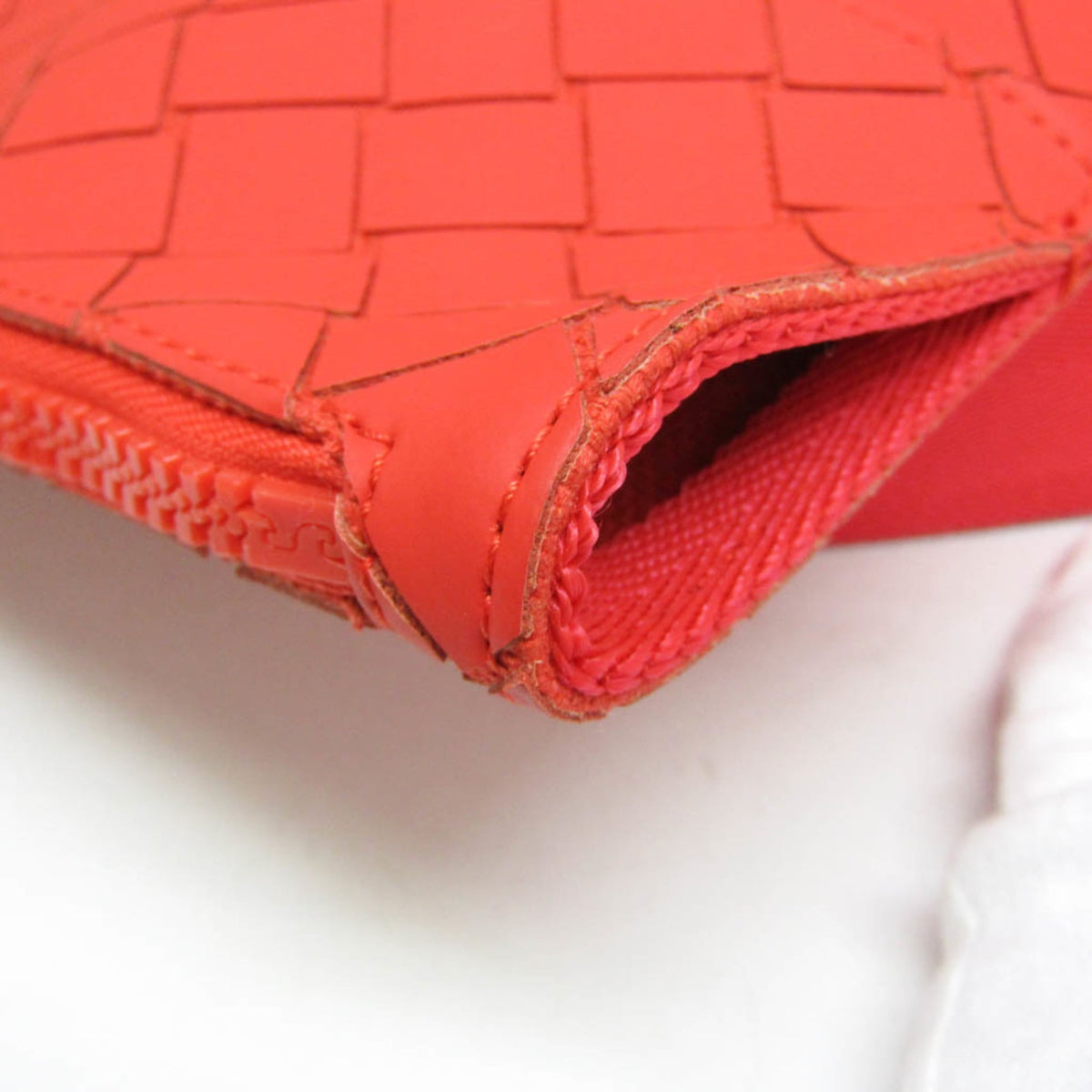 Bottega Veneta Fold-Over Intrecciato Effect Rubber Red Rubber Backpack Bag (Pre-Owned)