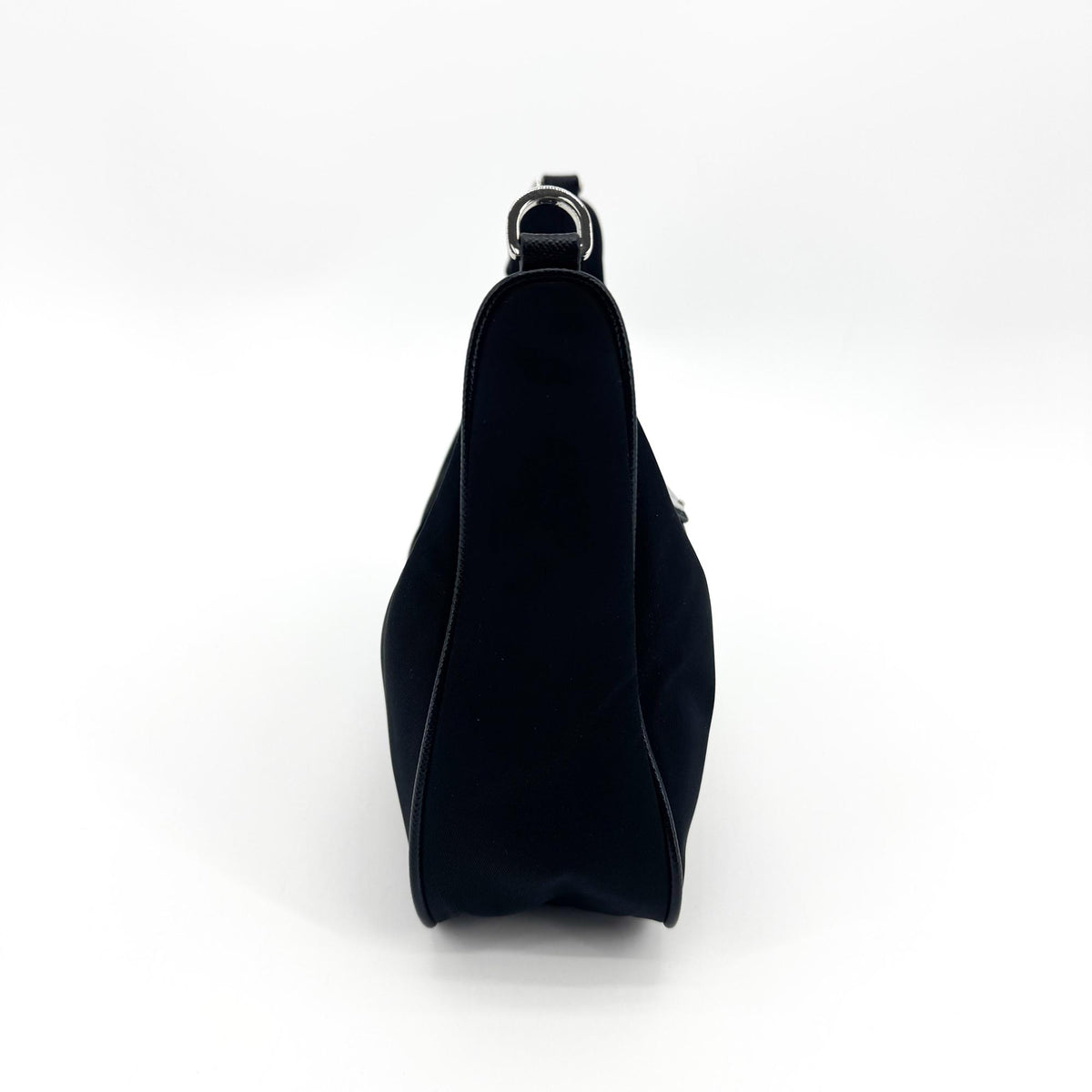 Prada Re-Edition 2005 Tessuto Black Nylon Shoulder Bag Bag (Pre-Owned)