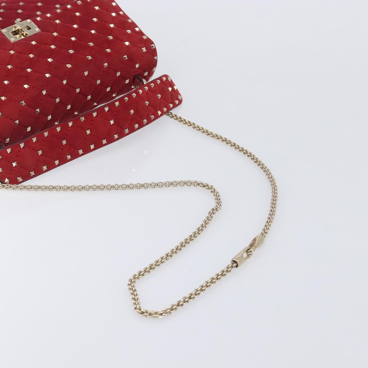Valentino Garavani Rockstud Spike Flap Quilted Suede Red Suede Handbag (Pre-Owned)
