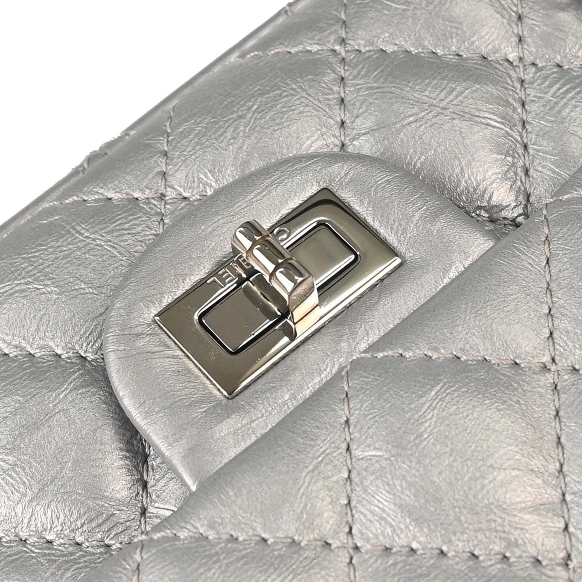 Chanel Reissue 2.55 Double Compartment Flap Quilted Aged Calfskin Silver Calfskin Shoulder Bag Bag (Pre-Owned)