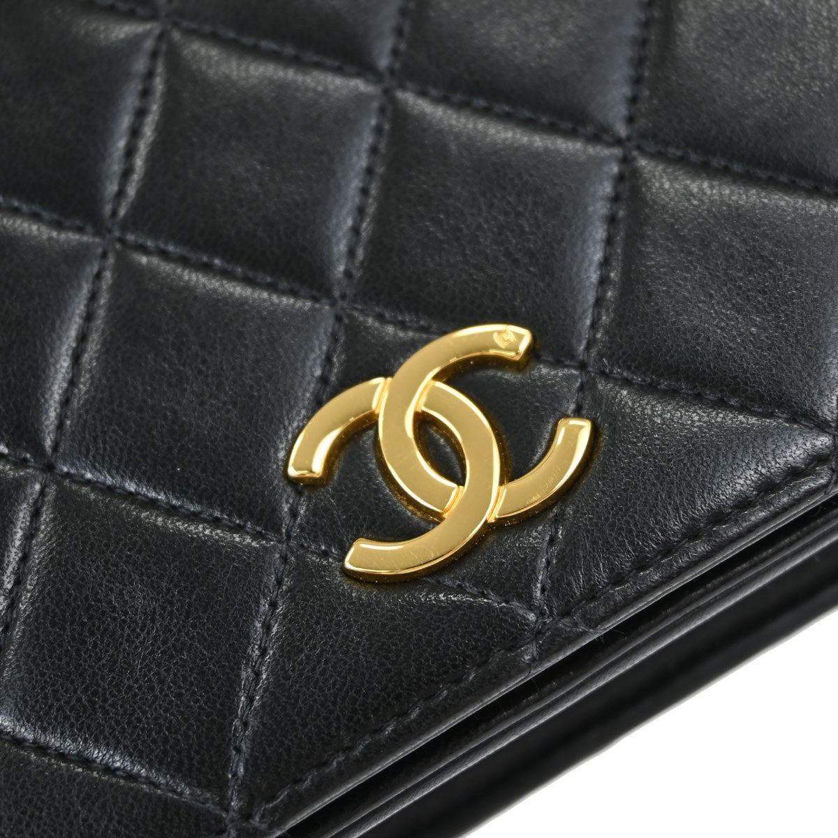 Chanel Vintage Full Flap Quilted Lambskin Black Leather Shoulder Bag Bag (Pre-Owned)