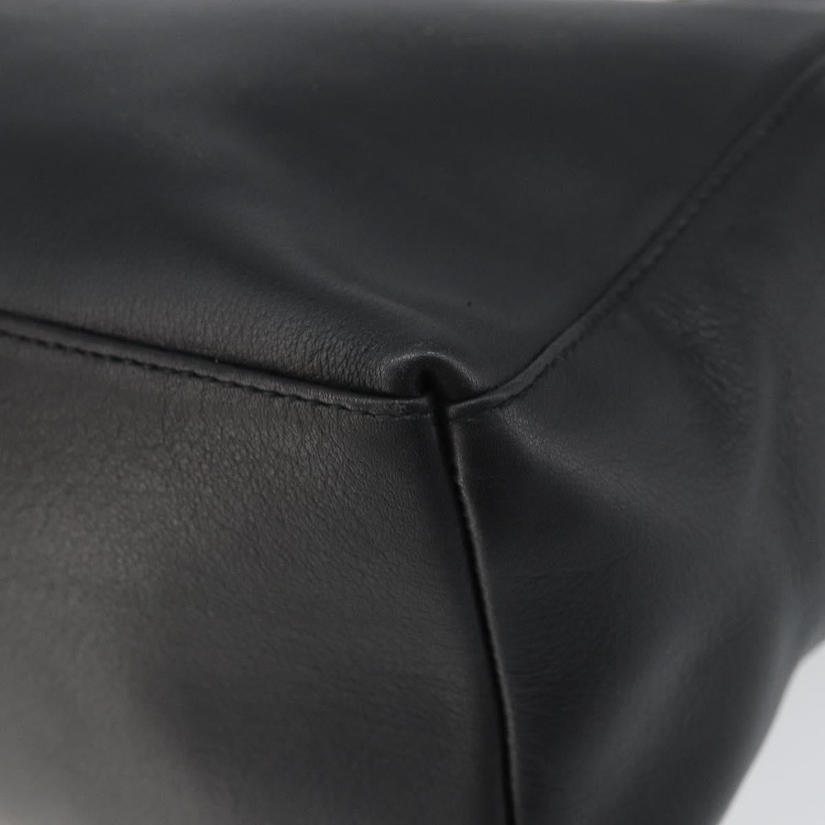 Salvatore Ferragamo Gancini Leather Black Leather Shoulder Bag Bag (Pre-Owned)