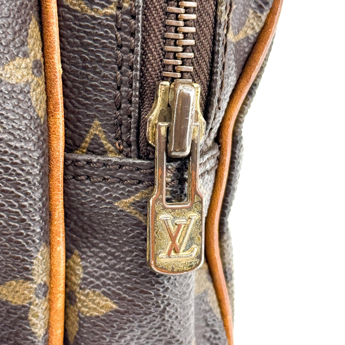 Louis Vuitton Amazone Monogram Canvas Brown Canvas Handbag (Pre-Owned)