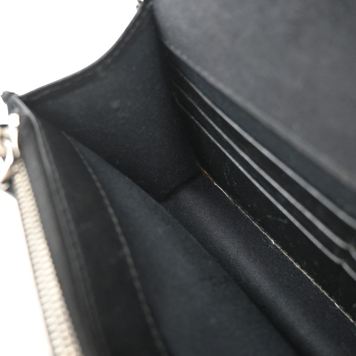 Fendi Karlito Wallet On Chain Studded Saffiano Leather Black Leather Shoulder Bag Bag (Pre-Owned)
