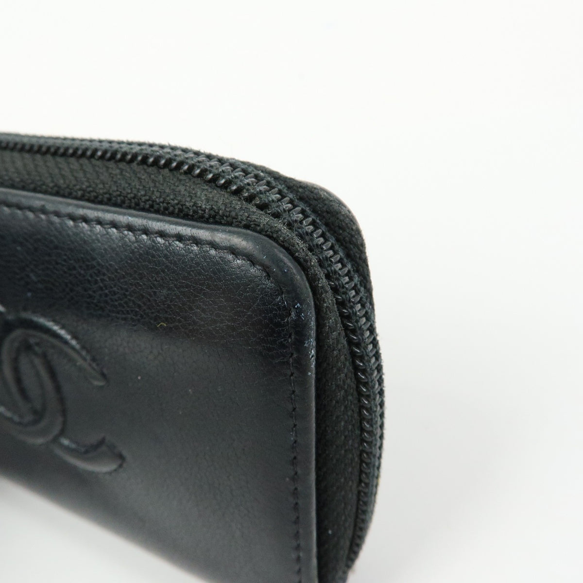 Chanel Timeless Cc Zipped Calfskin Black Leather Wallets Accessory (Pre-Owned)