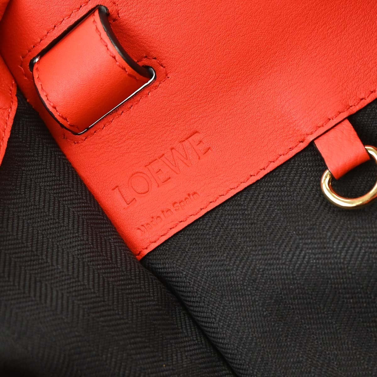 Loewe Hammock Leather Red Leather Handbag (Pre-Owned)