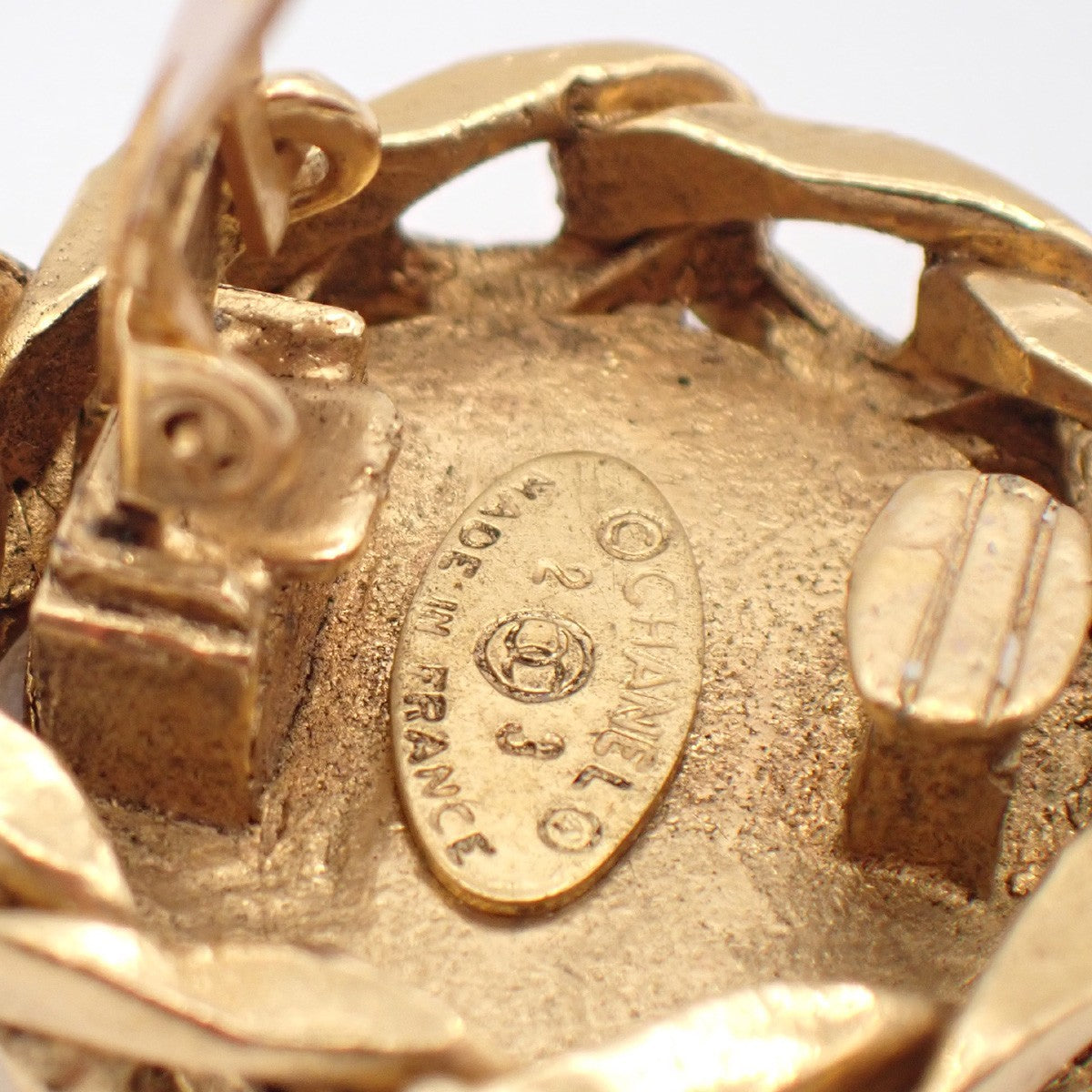 Chanel Vintage Cc Round Clip-On Metal With Crystals Gold Gold_Plated Earrings Jewelry (Pre-Owned)
